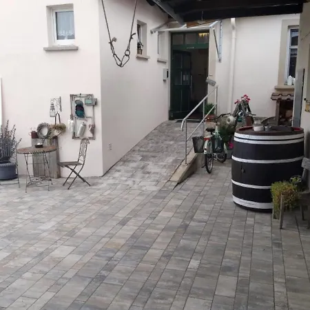 Gute Stube Gasthuis 3*
